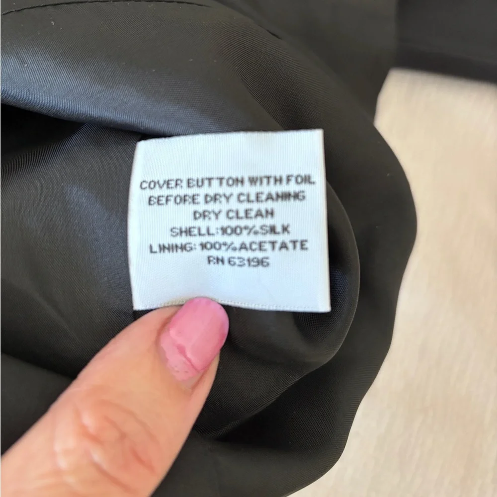 Talbot's Pure Silk One Button Blazer Jacket Cropped Black Size 6 - Picture 4 of 11